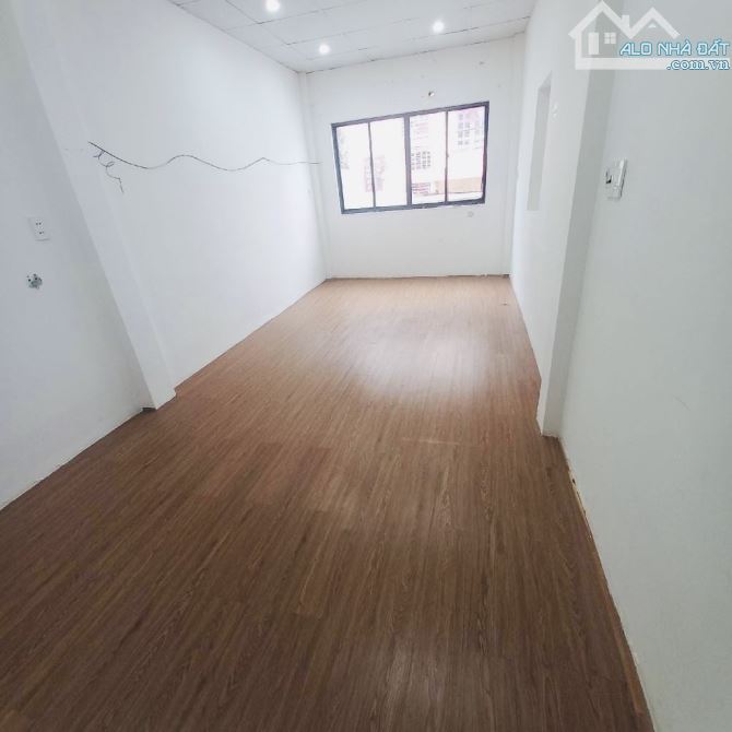 NHÀ HẺM XE HƠI ĐỖ CỬA - 3 TẦNG  – 3 PN -  NHỈNH 5 TỶ - KHU SẦM UẤT ÂU DƯƠNG LÂN P2 - Q8 - 1