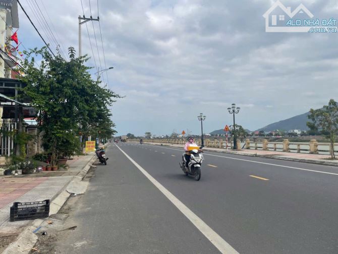 Bán đất mặt tiền Trần Phú View Sông Thị Trấn Diên Khánh - 1