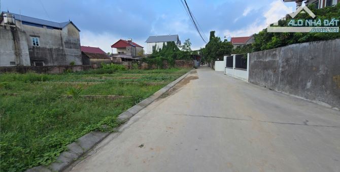 Bán đất Hương Ninh- Trung Giã (Hồng Kỳ cũ), 138m2, MT 5.18m, chào 3 tỷ, ngõ thông 5m - 1