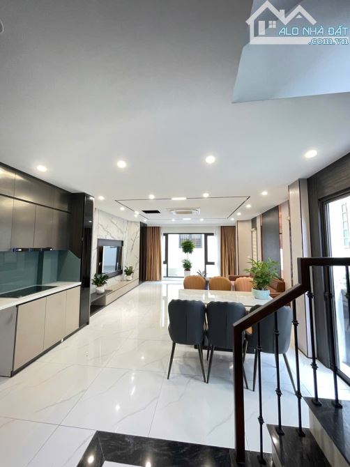 BÁN CĂN GÓC NGỌC THỤY LONG BIÊN 6 TẦNG THANG MÁY DT 56M -Ô TÔ THÔNG - 1