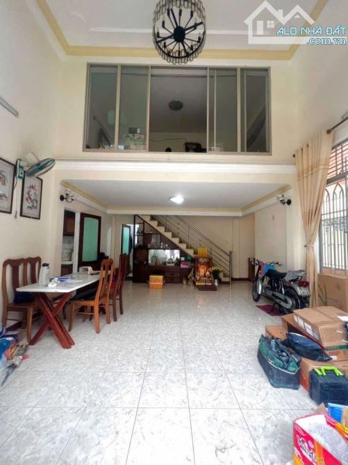 Bán nhà 2,5 tầng 2 mặt kiệt đường Lý Tự Trọng thông Nguyễn Du, tp Đà Nẵng. DT 66m2 - 1