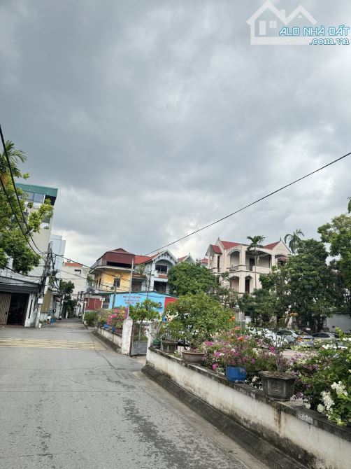 THƯỢNG THANH LONG BIÊN 51M -1 NHÀ RA ĐƯỜNG Ô TÔ TRÁNH NHỈNH 7 TỶ XÍU - 1