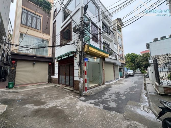 Bán đất Việt Hưng, Long Biên: 52m2, hơn 8 tỷ, 2 mặt tiền, kinh doanh, ô tô tránh - 1