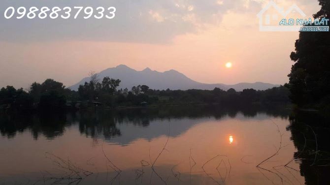 Nhà cạnh hồ, TX Sơn Tây, view như Đà Lạt, cần bán gấp giá rẻ - 1