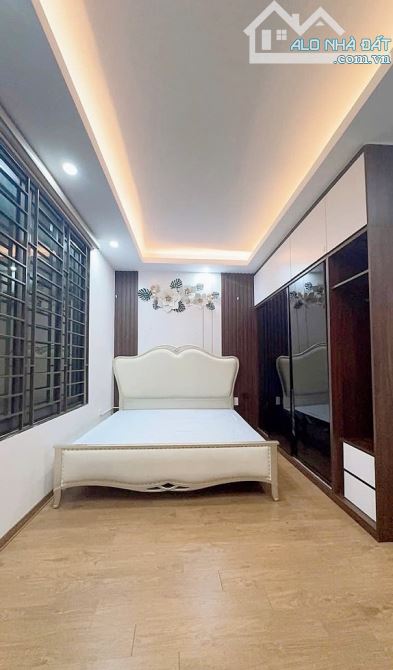 TT CẦU GIẤY 52M2 - 6 TẦNG - NHÀ ĐẸP - Ở LUÔN - TẶNG FULL NỘI THẤT - HƠN 10TỶ - 1