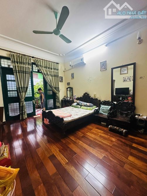 Bán nhà phân lô Phùng Chí Kiên-Hoàng Sâm, hai mặt ngõ, ô tô đỗ cửa, 73m2 giá nhỉnh 22 tỉ - 1