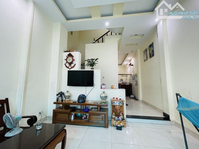 gấp gấp, chỉ 8,5 tỷ, nhà 3 tầng 78m2 Thạnh Mỹ Lợi Quận 2 - 1
