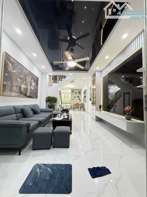 QUỐC TỬ GIÁM- CHỈ 9 TỶ- 40M- XÂY MỚI- Ô TÔ TRÁNH - 1