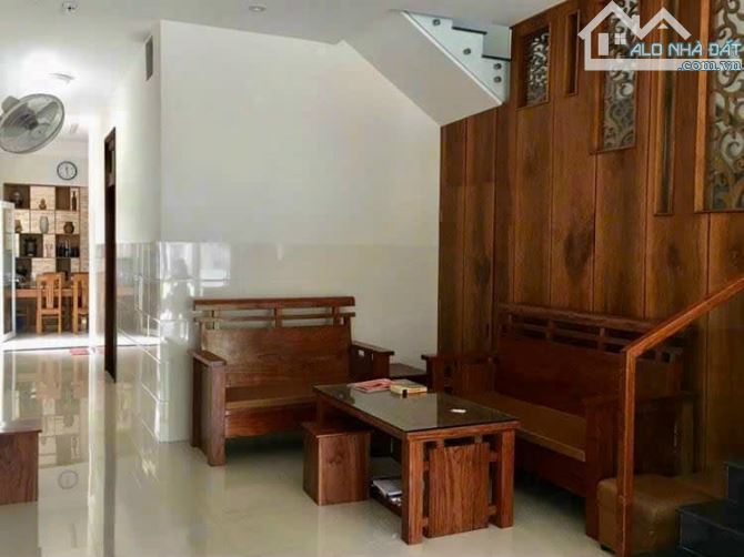 💥Nhà căn góc 2 mặt tiền Lý Tự Trọng ( 5x20 ) giá 7.8 tỷ. Nhà trung tâm biển Tuy Hoà - 1