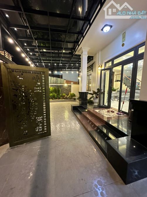 CHO THUÊ VILLA CAO CẤP HIỆN ĐẠI NGUYỄN SIÊU P7 ĐÀ LẠT - 1