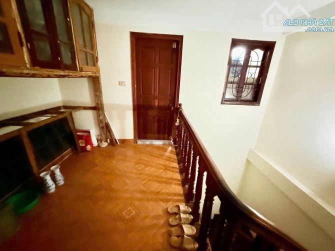 Siêu phẩm phân lô vỉa hè Huỳnh Thúc Kháng, Làm phòng khám, SPa DT 50m2 xây 5T giá 22.8tỷ - 1