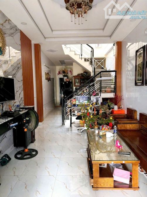 📌📌📌LÀM VIỆC TRỰC TIẾP GIÁ TỐT !!!Bán nhà cấp bốn mặt tiền đường Nguyễn Văn Cừ. - 1