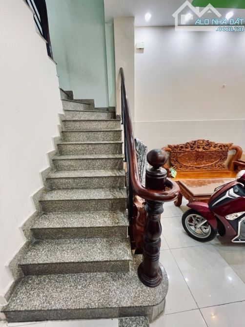 Nhà 4 Tầng 33m² Bùi Thế Mỹ Tân Bình – Gần Mặt Tiền – 4,75 Tỷ - 1