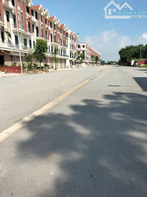 BÁN CĂN THUỘC DÃY LK6 ĐẸP NHẤT DỰ ÁN ĐÔNG ĐÔ VẠN PHÚC, VẠN AN, BN. ĐƯỜNG 30M / DT 76,5M - 1