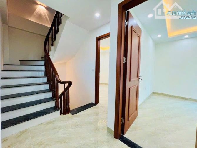 - Bán nhà Xuân Đỉnh, 10m ô tô, sát phố, nội thất xịn sò, 62m2, 14.7 tỷ. - 1