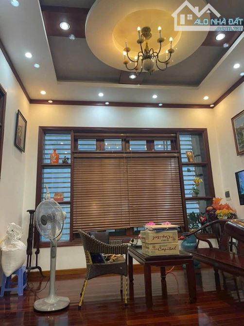 Bán căn nhà MP khu Đông Ngô Quyền, ph Lê Thanh Nghị, TP HP mới, 158m2, mt 9m, vị trí vip - 1