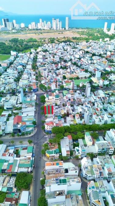 Bán lô góc đẹp cách đường Lê Hồng Phong chỉ 50m. Bãi biển Trần Phú 1km - 1