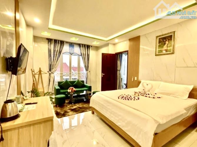 HOMESTAY 3 TẦNG- DÒNG TIỀN 100 TRIỆU THÁNG- LƯU QUÝ KỲ - NGAY CHỢ ĐÊM HỘI AN - 1