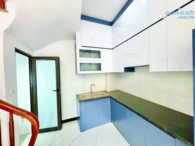 BÁN NHÀ MỚI 5 TẦNG 33M TẠI PHỤNG CHÂU - 1