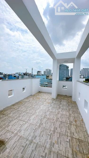 BÁN NHÀ Q4 CHDV 6 TẤM ĐÚC HÌNH THẬT VỊ TRÍ 1/ NGUYỄN KHOÁI GIÁ 6TỈ 750 GIÁP Q1 KDC HẺM 3M - 12