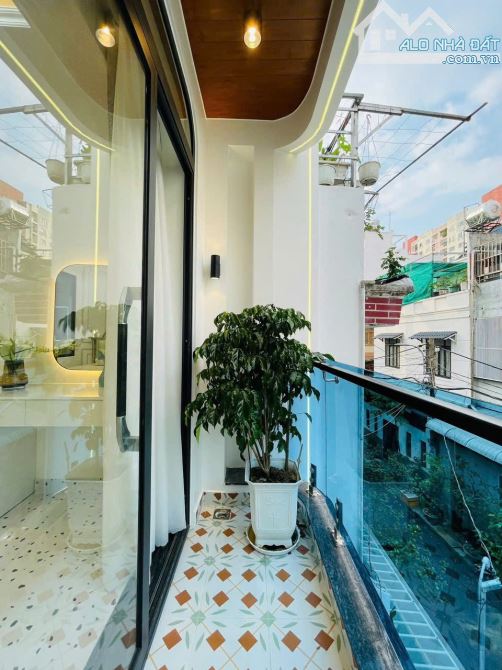 Siêu Phẩm 5Tầng THANG MÁY Full Nội Thất -60M²- Đường 6M Thông - 13
