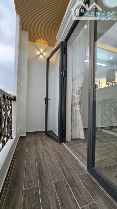 MẶT TIỀN XE HƠI NGANG 4 DÀI 12.5 4 TẤM CÓ 100 TRIỆU - 20