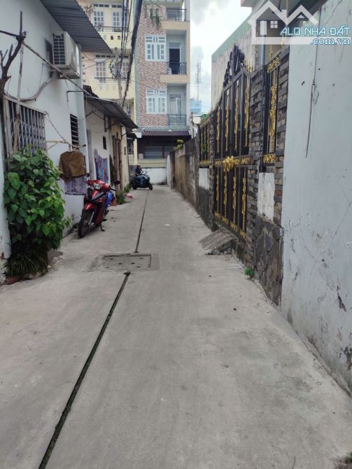 Nhà Trung tâm Q11, Hẻm 4m, LẠC LONG QUÂN, 64m2, 4PN, chỉ 6,1 tỷ. - 2