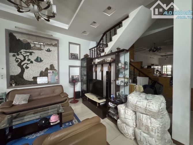 🌹P. TĂNG NHƠN PHÚ A - HẺM XE CÔNG - LÃ XUÂN  OAI - NHÀ 4 TẦNG - 160m2 - GIÁ 14,xT🧄🌹. - 2