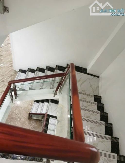 BÁN NHÀ CĂN GÓC 2 MT LÝ NAM ĐẾ, Q.11 – P.7 – 56m² (4x14) – 4 TẦNG – CHỈ 15,5 TỶ - 2