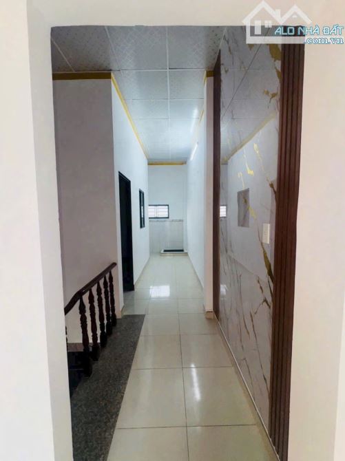 Nha 2 tầng   Gần Nguyễn thị minh khai  dic an - 2