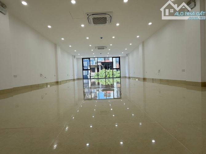 BÁN TÒA VĂN PHÒNG MẶT PHỐ VŨ TÔNG PHAN 300M 10 TẦNG GIÁ 145TỶ - 2