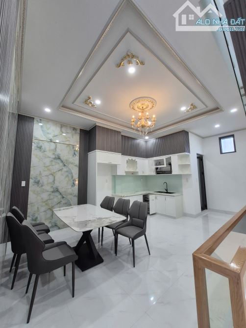 NHÀ MẶT TIỀN NAYDER TRUNG TÂM BMT ĐĂK LĂK
THÔNG TỨ HƯỚNG AMAJHAO ĐINH NÚP
4 TỶ 5 "có - 2