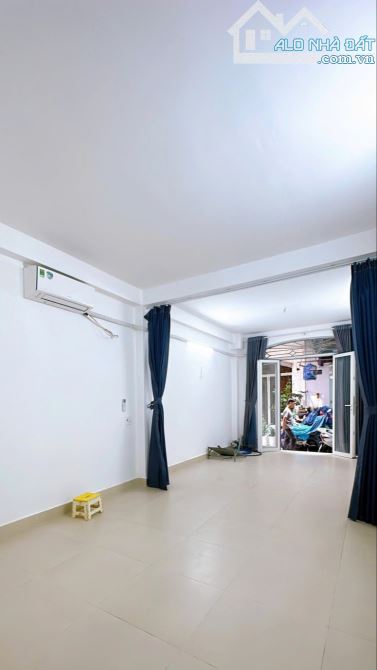 ♥️NHÀ Q4 chỉ dành cho GĐ HẠNH PHÚC với 3Đ+ CÓ NGAY 38M2 - 2 TẦNG - 2PN🚗 - 2