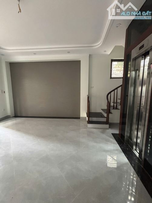 40m Lô góc thang máy ô tô vào nhà chỉ hơn 7 tỷ Bà Triệu Hà đông Chủ cần bán nhanh giá tốt - 2