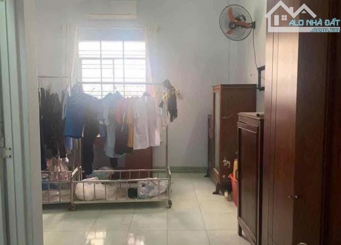 👉Chỉ 6 tỷ nhà mới 80% 64m4 - 4 tầng - khu hiênn hữu - kế nhà thi đấu đa năng Q7 - 2