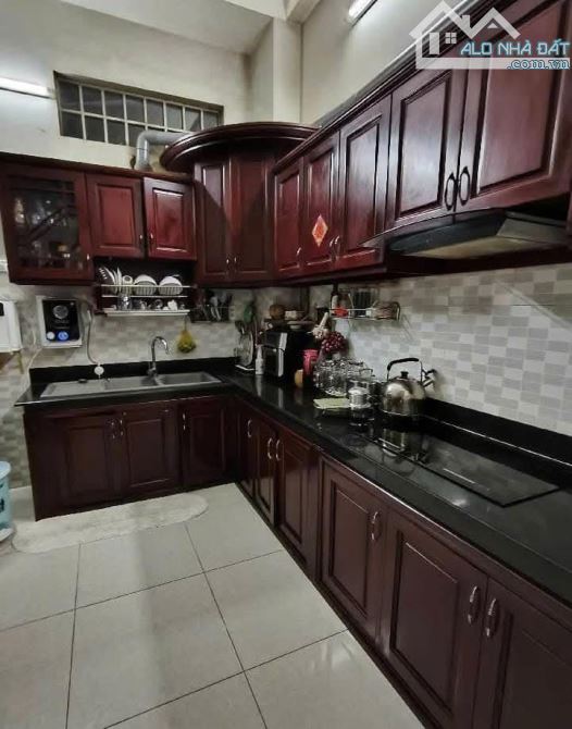 🏠 Chỉ 5.8 tỷ 4 tầng 5*13m - kế bên ngã tư Nguyễn Thị Thập&Huỳnh Tấn Phát, p. Tân Thuận - 2