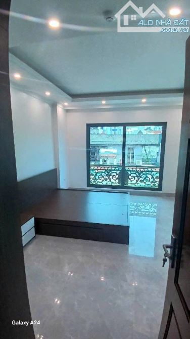 BÁN CHDV XUÂN ĐỈNH 60 M 7 TẦNG THANG MÁY.OTO VÀO CỬA ,SỔ ĐỎ PHÂN LÔ,XÂY MỚI CỨNG,CHÀO 19 - 2
