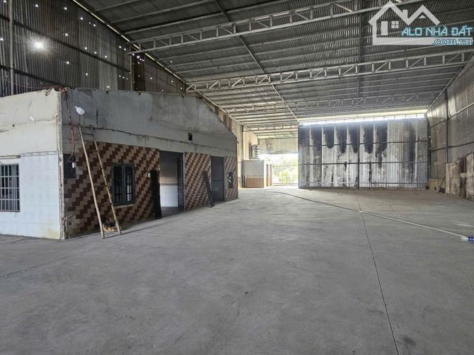 Bán xưởng 1000m2 Mặt Tiền Đường Nguyễn Hoàng_Sông Trầu_ Trảng Bom - 2