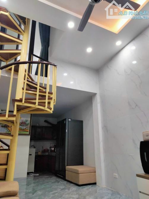 VỊ TRÍ ĐẸP, GIÁ TỐT – NGÕ 207 BÙI XƯƠNG TRẠCH – Ô TÔ ĐỖ CỔNG 2.35 tỷ - 2