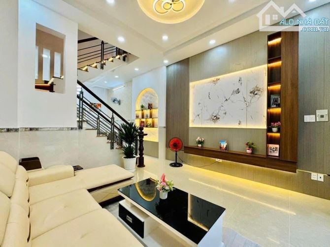 Bán nhà đường Phạm Văn Đồng, Quận Thủ Đức, Giá: 2 tỷ 390 triệu / 60m2, sổ hồng riêng chính - 2