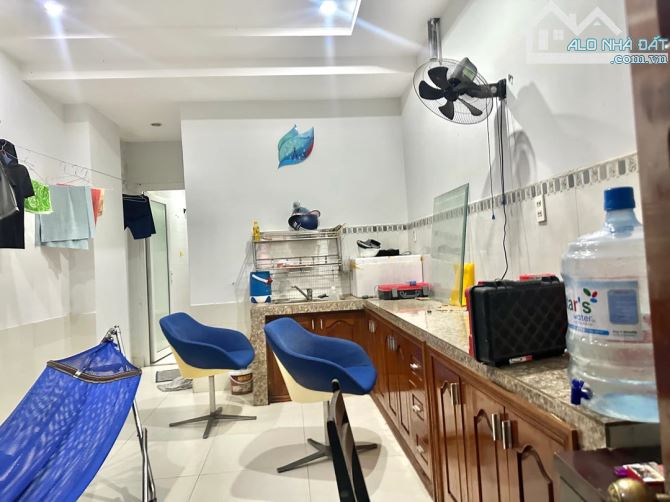 Nhà 3 tầng 93m2, Kiệt 2 Ô TÔ tránh gần biển Mỹ Khê mà giá chỉ 7.X tỷ - 2