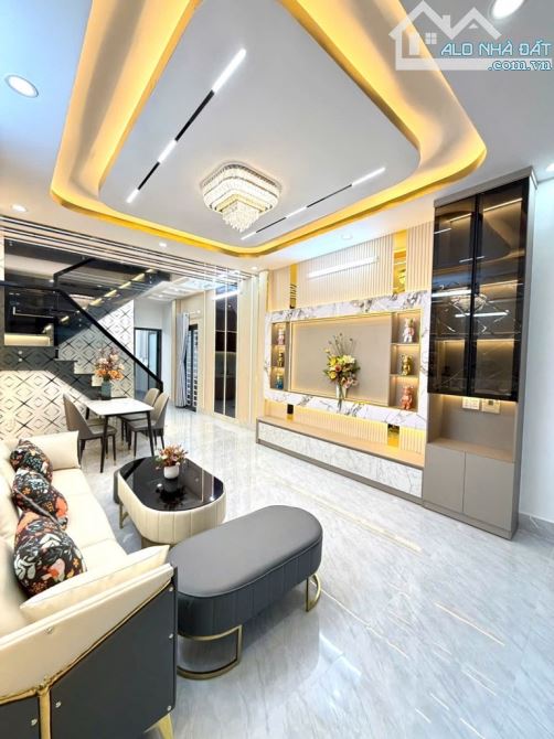Nhà Phố 2 Tầng - 100m2 SD - Cạnh Trung Tâm Quận 7 - Nhỉnh 4 Tỷ - 2