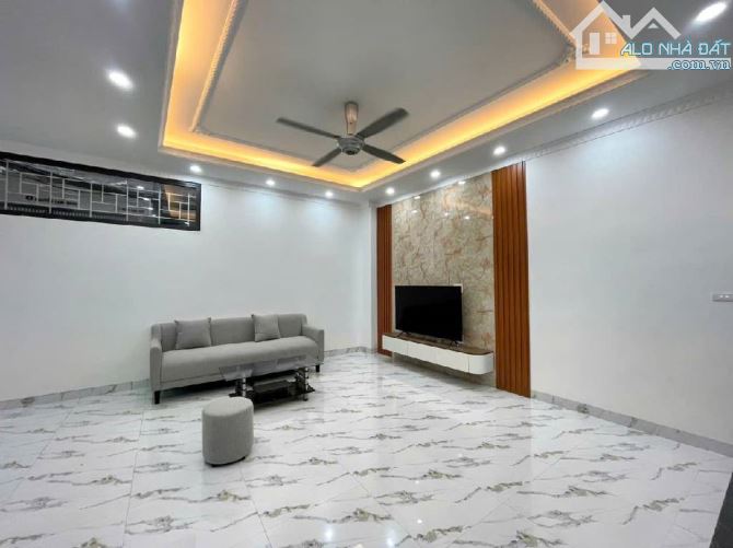 Bán nhà phố trương định 57m2 4 tầng còn mới  – mặt ngõ gần ô tô  - giá 9.5 tỷ - 2