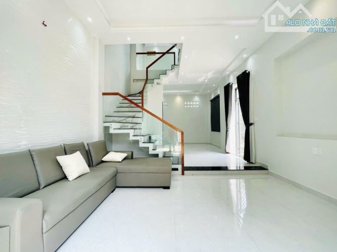 Bán nhà đẹp 4 tầng, 2 MT, oto trong nhà, 50m2, Lê Đức Thọ, Gò Vấp,SHR, 6.95tỷ - 2