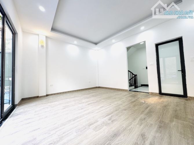 Bán nhà phố trương định 38m2 6 tầng xây mới  – view thoáng  - giá 7.5 tỷ - 2