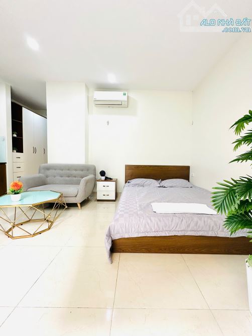 Cho Thuê CCMN Ngõ 44 Trần Thái Tông Dịch Vọng Hậu Cầu Giấy 33m2 Studio Ban Công Thang Máy - 2