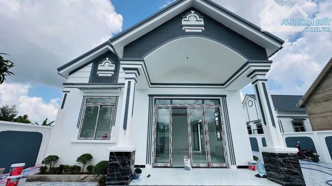 ANH EM GỬI BÁN 3 CĂN BIỆT THỰ GIÁ CHỈ 3,6 TỶ - 2