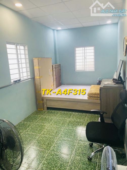 CĂN GÓC HIẾM - TÂN BÌNH - HẺM 4M 1/ - LẠC LONG QUÂN - 27/30M2 - 2 TẦNG - 2PN - 2