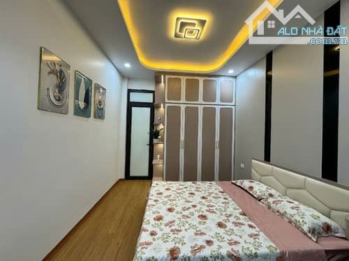 PHỐ NHÂN HOÀ- THANH XUÂN - 40Mx6Tầng xMT5M - OTO TRÁNH- KINH DOANH- GIÁ 13 TỶ - 2