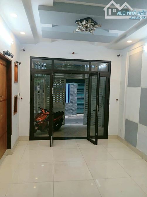 🏤 BÁN NHÀ ĐẸP 3 TẦNG HẺM 243/46 HOÀNG DIỆU PHƯỜNG 4 QUẬN 4,-54M² NGANG 4.3M . CHỈ 7,3TỶ - 2